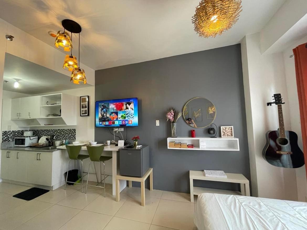 Cool Suites At Wind Residences Tagaytay Staycation- Im Hana 1 Tagaytay City Dış mekan fotoğraf